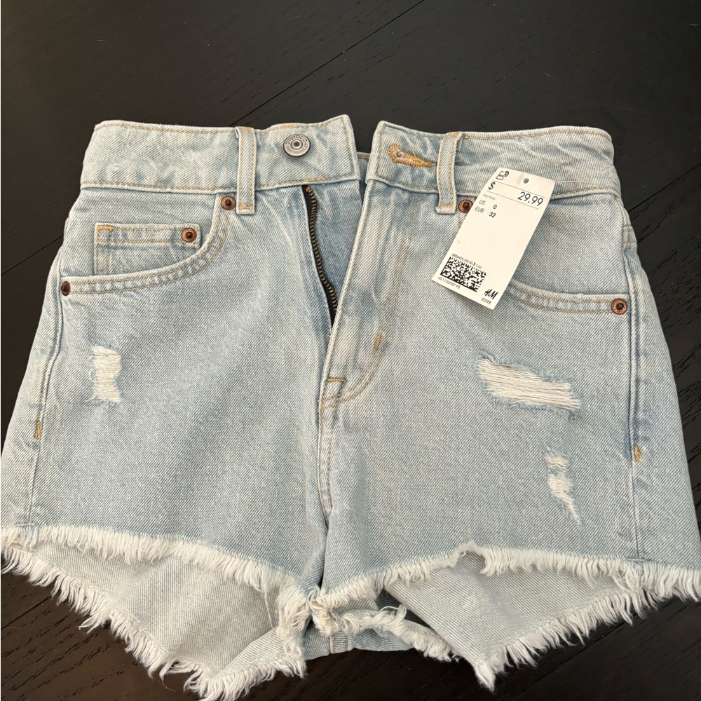 NEW W TAGS H&M BLUE AND BLACK JEAN SHORTS